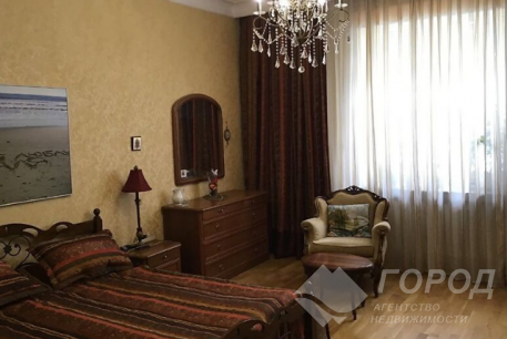 Продам 2-х кімнатну квартиру, Гагарина проспект, Защитников Украины метро (Площадь Восстания), Код: 650560/3