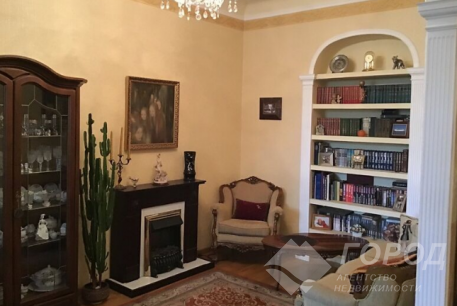 Продам 2-х кімнатну квартиру, Гагарина проспект, Защитников Украины метро (Площадь Восстания), Код: 650560/3