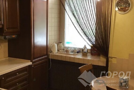 Продам 2-х кімнатну квартиру, Гагарина проспект, Защитников Украины метро (Площадь Восстания), Код: 650560/3