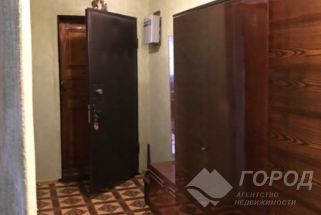 Продам 2-х кімнатну квартиру, Центральный рынок, Код: 650988/7