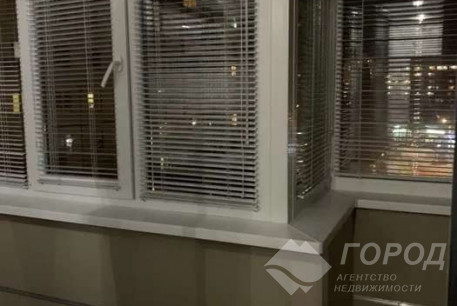 Продам 4-х кімнатну квартиру, Алексеевка, Код: 653526/8