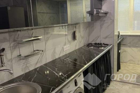 Продам 4-х кімнатну квартиру, Алексеевка, Код: 653526/8