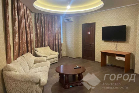 Сдам 3-х кімнатну квартиру, Центр, Площадь Конституции метро (Советская), Код: 654470/4