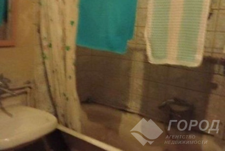 Продам 3-х кімнатну квартиру, Центр, Код: 655478/4