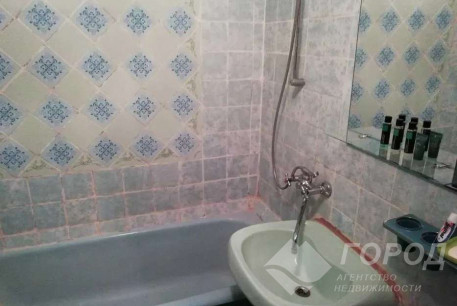 Продам 4-х кімнатну квартиру, Алексеевка, Код: 655712/2