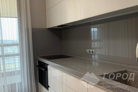 Продам 2-х кімнатну квартиру в новобудові, Центр, Код: 656653/11