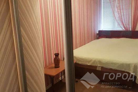 Сдам 4-х кімнатну квартиру, Центр, Университет метро, Код: 656855/4