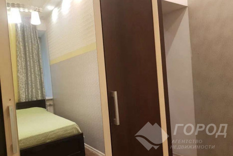 Сдам 4-х кімнатну квартиру, Центр, Университет метро, Код: 656855/4