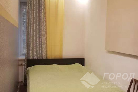 Сдам 4-х кімнатну квартиру, Центр, Университет метро, Код: 656855/4