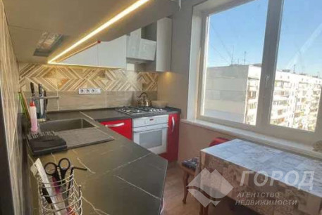 Продам 2-х кімнатну квартиру, Гагарина проспект, Защитников Украины метро (Площадь Восстания), Код: 658184/6