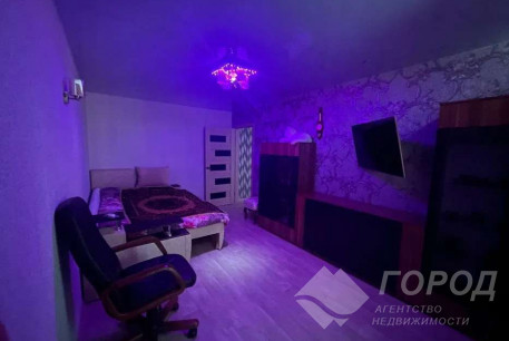 Продам 2-х кімнатну квартиру, Гагарина проспект, Защитников Украины метро (Площадь Восстания), Код: 658184/6