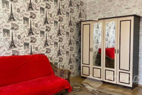 Продам 1-кімнатну квартиру, Центр, Код: 658281/7