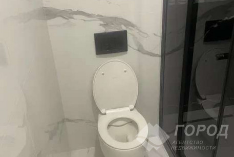 Продам 1-кімнатну квартиру в новобудові, Центр, Код: 659420/2