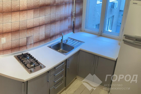 Продам 2-х кімнатну квартиру, Центр, Код: 659642/4