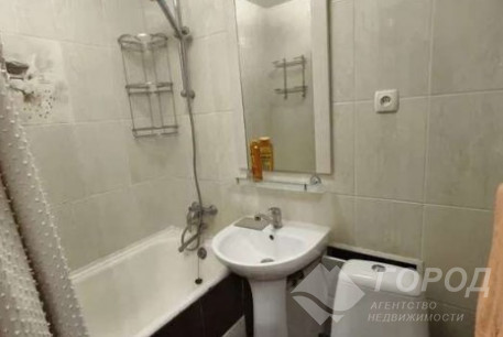 Продам 2-х кімнатну квартиру, Рогань, Восточный, Код: 660623/4