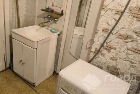 Сдам гостинку, Новые дома, Армейская метро (Советской Армии), Код: 661106/3