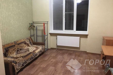 Продам гостинку, Гагарина проспект, Спортивная метро, Код: 661118/3