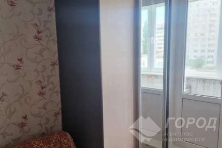 Сдам 3-х кімнатну квартиру, Рогань, Код: 662560/2