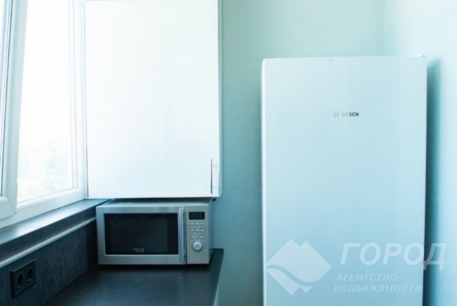 Продам 1-кімнатну квартиру в новобудові, Центральный рынок, Код: 663467/109