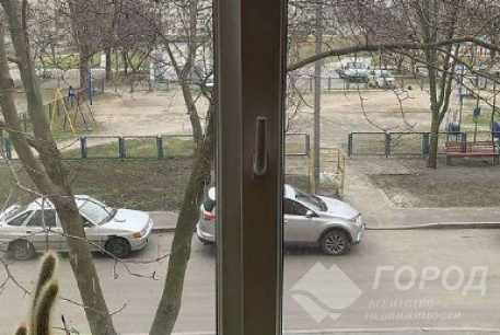 Продам 3-х кімнатну квартиру, Рогань, Код: 663640/3