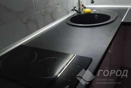 Продам 1-кімнатну квартиру, Центральный рынок, Центральный Рынок метро, Код: 663925/4