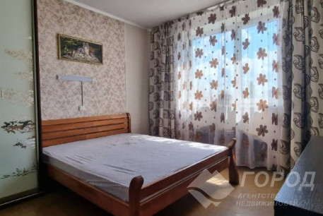 Продам 4-х кімнатну квартиру, Жуковского, Код: 665192/18