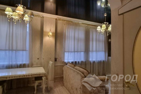 Продам 1-кімнатну квартиру, Центр, Код: 665192/6