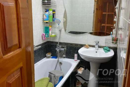 Продам 3-х кімнатну квартиру, Рогань, Горизонт, Код: 665717/2