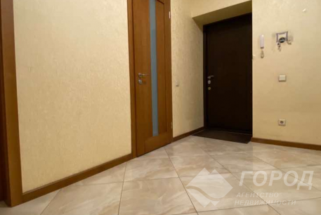 Продам 3-х кімнатну квартиру в новобудові, ХТЗ, Код: 666160/4