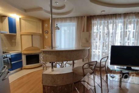 Сдам 3-х кімнатну квартиру, Центр, Код: 670164/3