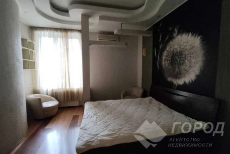 Сдам 3-х кімнатну квартиру, Центр, Код: 670164/3