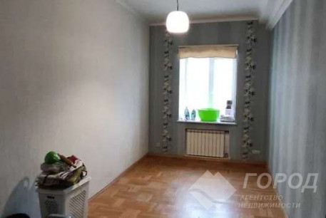 Продам 3-х кімнатну квартиру, Центр, Код: 670164/4