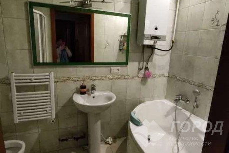 Продам 3-х кімнатну квартиру, Центр, Код: 670164/4