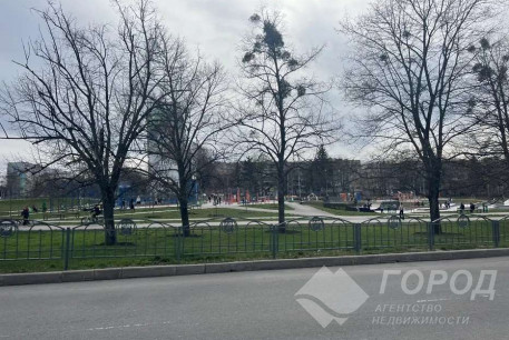 Продам 2-х кімнатну квартиру, Рогань, Код: 670621/1