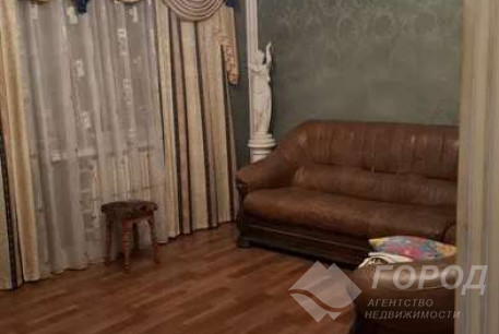 Сдам 3-х кімнатну квартиру, Рогань, Код: 671099/3