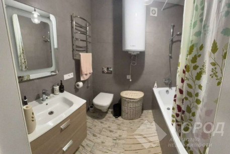 Продам 1-кімнатну квартиру, Рогань, Код: 671509/2