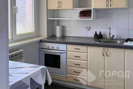 Сдам 3-х кімнатну квартиру, Новые дома, Маршала Жукова метро (Дворец спорта), Код: 671593/2