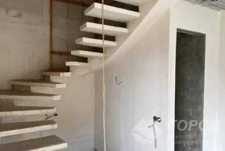 Продам 3-х кімнатну квартиру в новобудові, Центральный рынок, Код: 675514/5