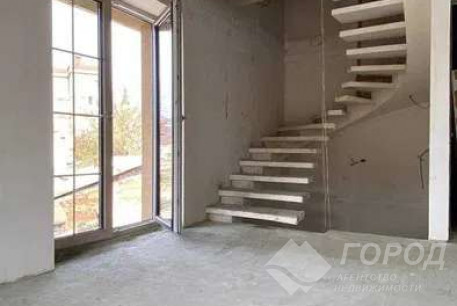 Продам 3-х кімнатну квартиру в новобудові, Центральный рынок, Код: 675514/5
