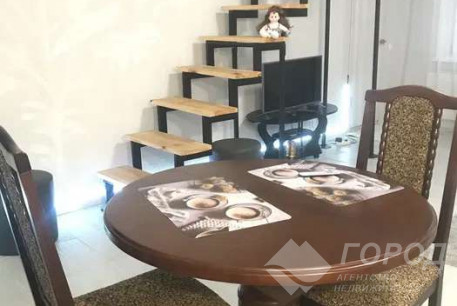 Продам 2-х кімнатну квартиру, Центр, Код: 676231/9