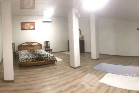 Продам 2-х кімнатну квартиру, Центр, Код: 676231/9