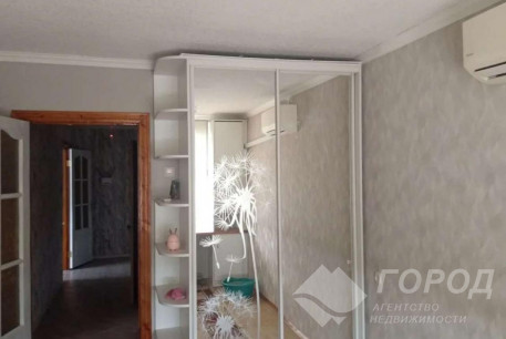 Продам 2-х кімнатну квартиру, Завод Шевченко, Код: 677033/4