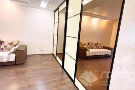 Сдам 2-х кімнатну квартиру в новобудові, Сосновая Горка, Павловка, Код: 677051/2