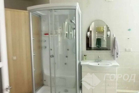 Сдам 2-х кімнатну квартиру, Центр, Код: 677168/1