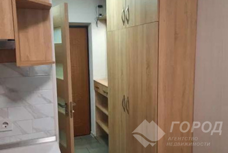 Сдам гостинку, Центральный рынок, Локомотив, Код: 678018/2