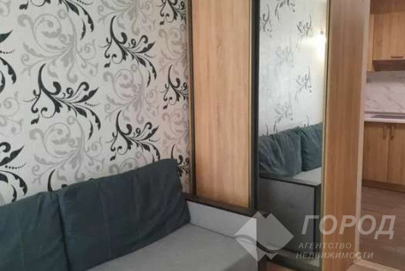 Сдам гостинку, Центральный рынок, Локомотив, Код: 678018/2