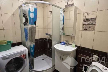 Продам 3-х кімнатну квартиру, Основа, Код: 678824/4