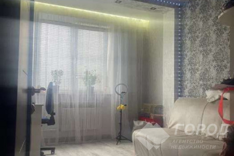 Продам 2-х кімнатну квартиру, Рогань, Роганский ж/м, Код: 679389/4