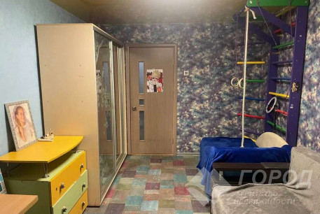 Продам 2-х кімнатну квартиру, Центр, Код: 679915/2