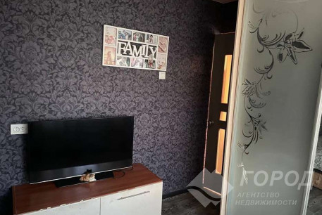 Продам 2-х кімнатну квартиру, Центр, Код: 679915/2